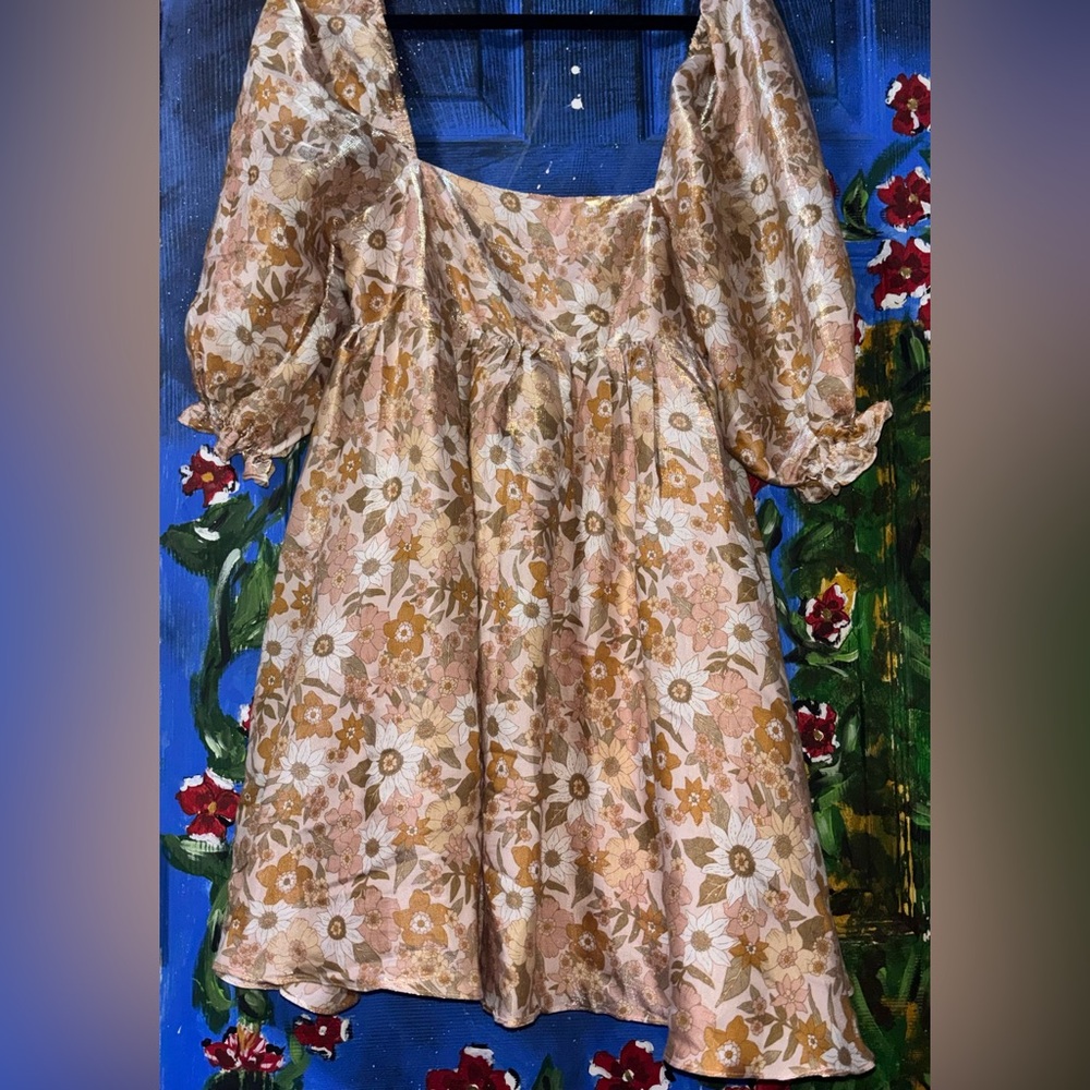 Storia Pink Dress with Puff Sleeves